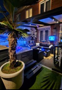 jacuzzi veranda